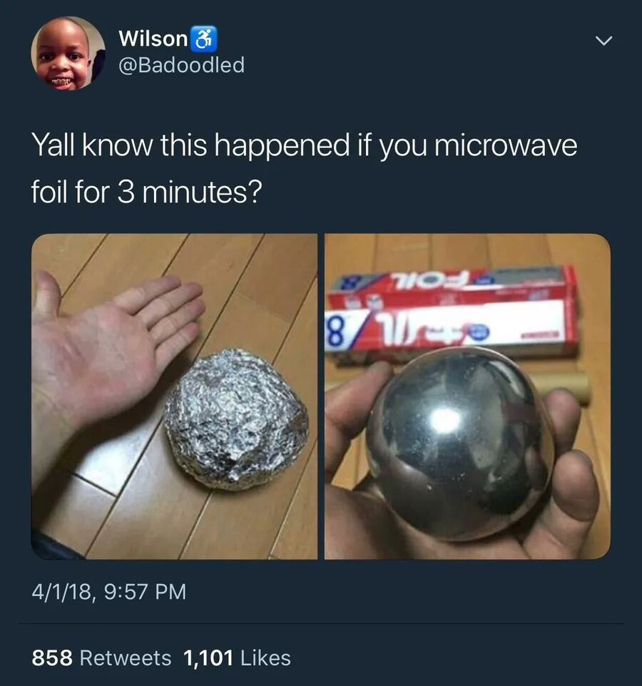 "전자렌지에 쿠킹호일을 넣고 3분 돌리면 이렇게 됨 ㅎㅎ"_1.jpg