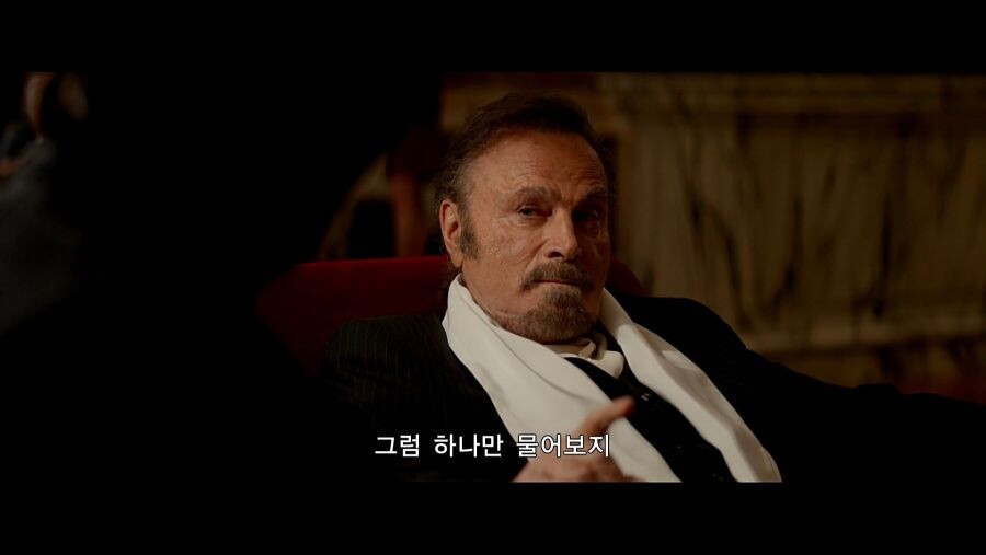 존윅의 캐릭터성을 잘 보여주는 명장면.jpg_6.jpg