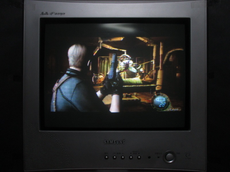 바이오 하자드 4 (11) - 브라운관 티비 화면_11.jpg