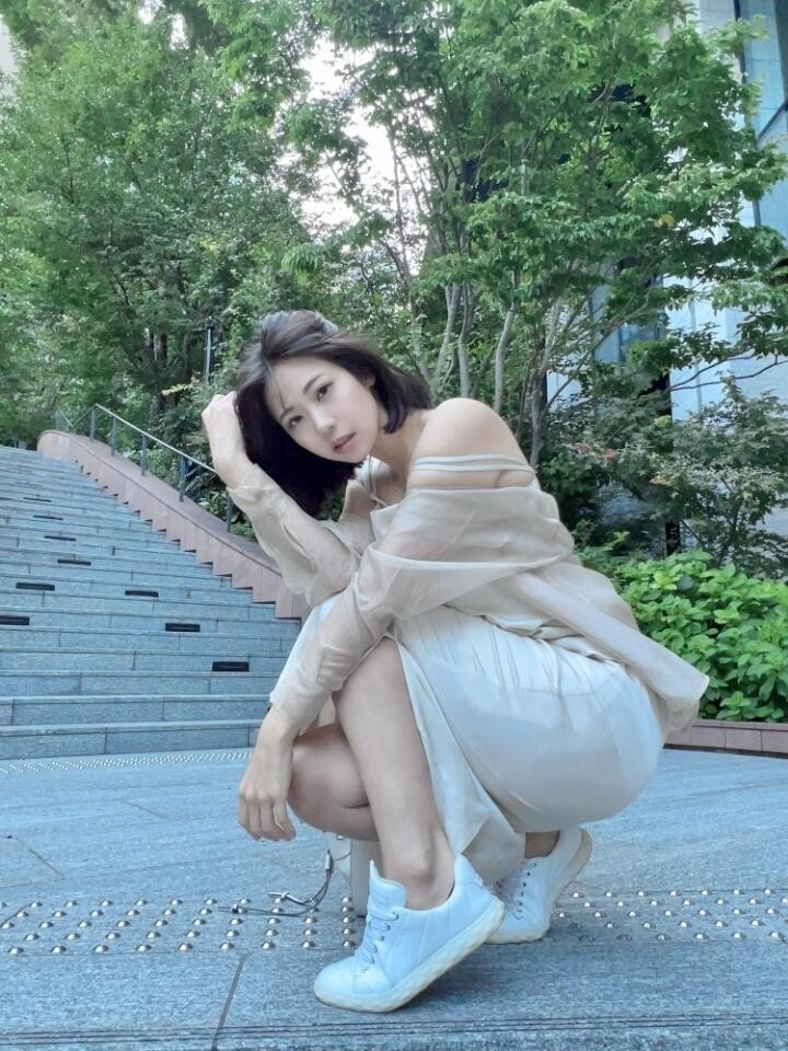 가슴성형 의혹에 시달려온 그라비아 아이돌 스즈키 후미나_8.jpg