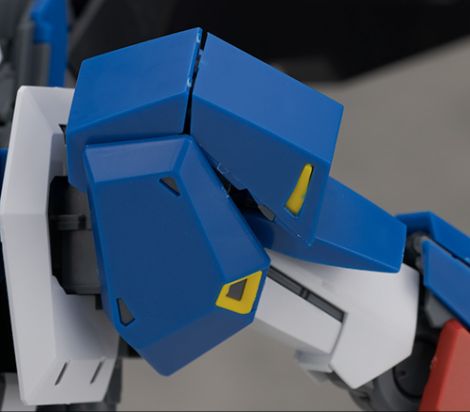 MG Z 건담 Ver.Ka 해외 리뷰_32.jpg