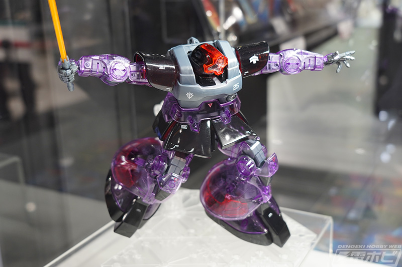 MG 돔 1.5 [클리어 컬러] 전시 사진 2_3.jpg