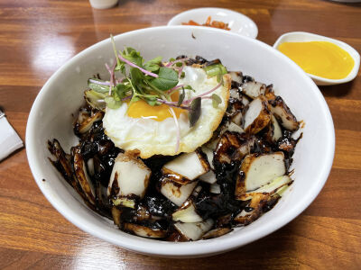 볶음밥에 짜장을 올리면 하수라고요?_14.jpeg