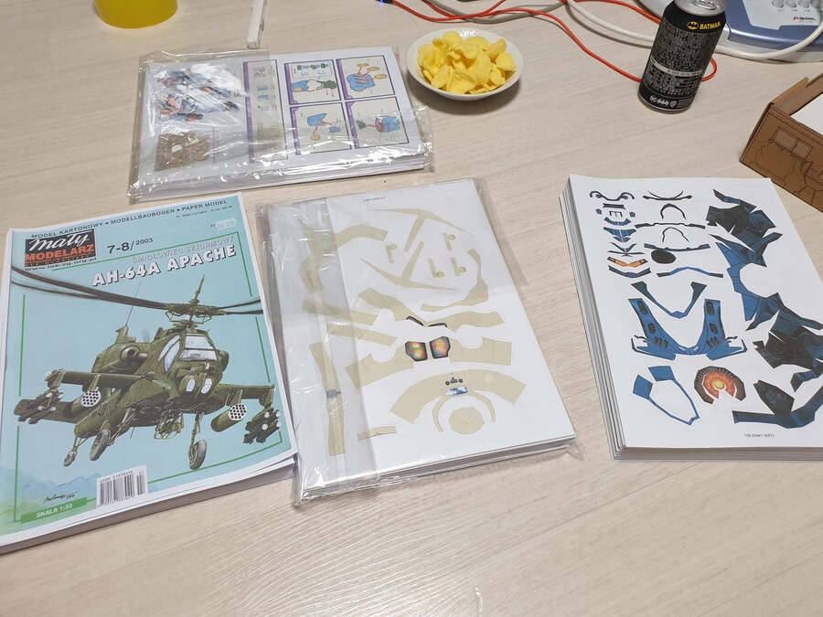 종이모형) 프라모델이 비싸서 프라탑은 못 쌓네._1.jpg