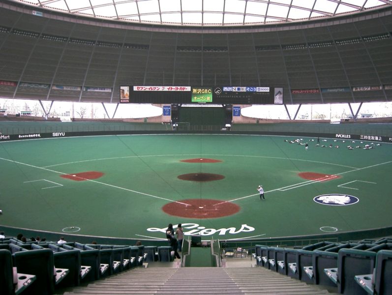 어설프게 알면 실용적이고 괜찮아보이는 돔 야구장_1.jpg