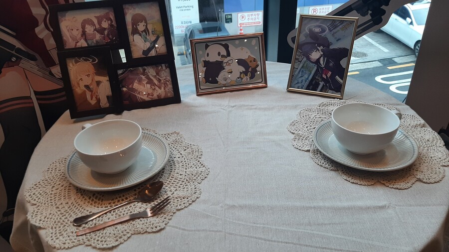 블루아카) 달콤커피 교대점도 갔다옴_5.jpg