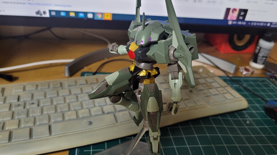 환생했더니 건담이었던 건에 대하여 [징크스] 1._22.jpg