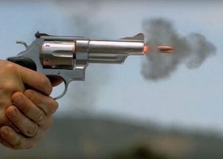 핵무기) 권총에 넣는 핵총알은 못만들어?_1.jpg