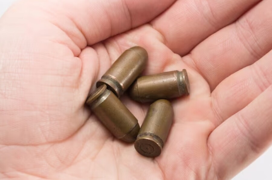 핵무기) 권총에 넣는 핵총알은 못만들어?_2.jpg