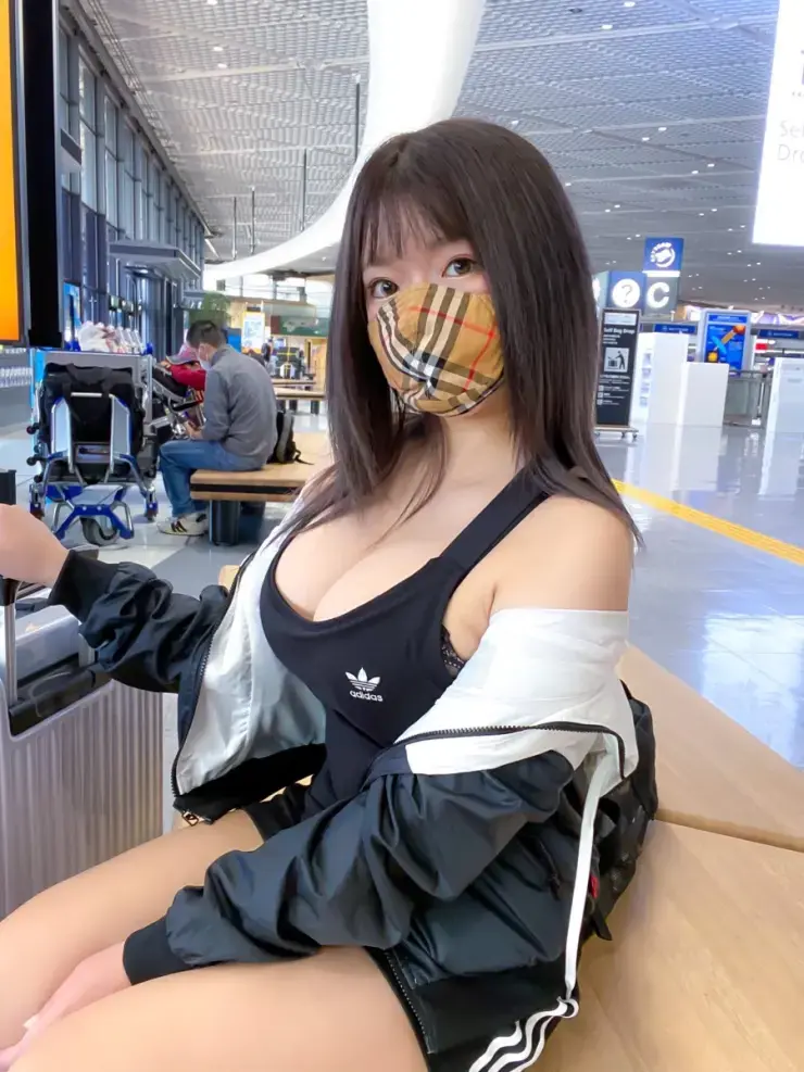 일명, 아디다스녀..여자들 패션 유행하던 시절_10.webp