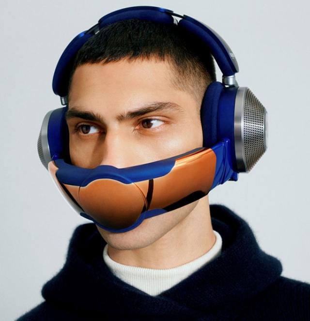 dyson-zone-newsroom-image-man-wearing-headphones.jpg