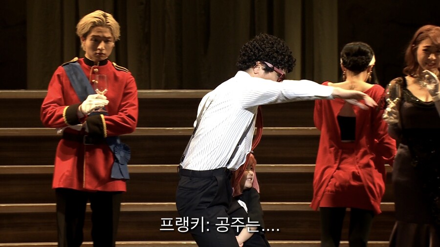 [스파이패밀리] 뮤지컬 스파이패밀리 (4) - 같은 장면 다른 캐스팅 비교 2_71.jpeg