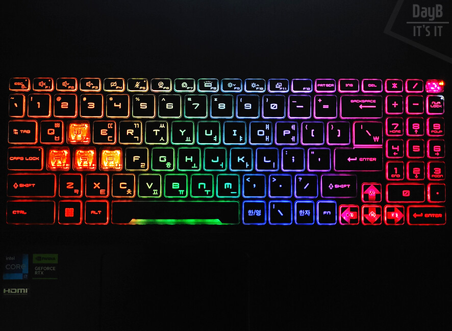 인텔CPU기반 게이밍 노트북 MSI Sword GF76 B13VFK 개봉기_11.png