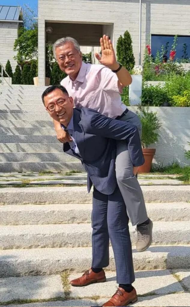 6년만의 어부바jpg