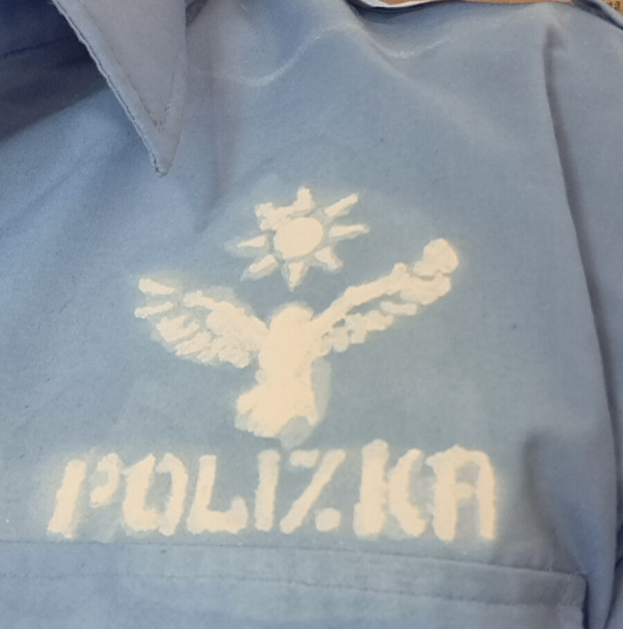 (콘트라밴드폴리스) 경찰복 마킹 제작기_9.jpg