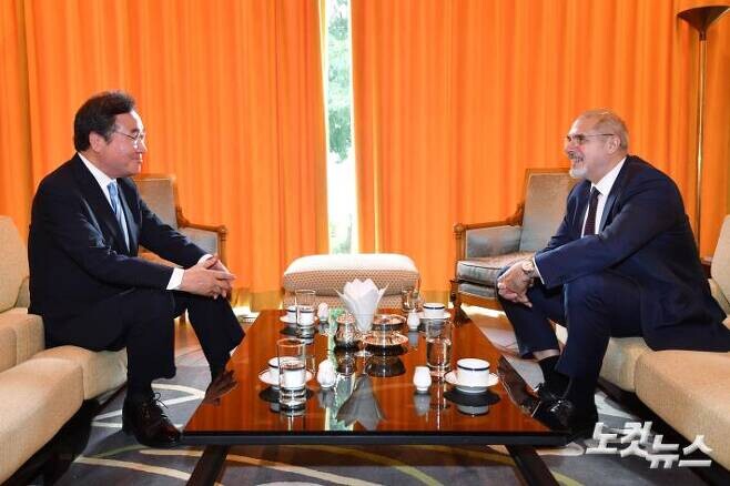 이낙연 전 대표-필립 르포르 주한 프랑스 대사 차담회_1.jpeg