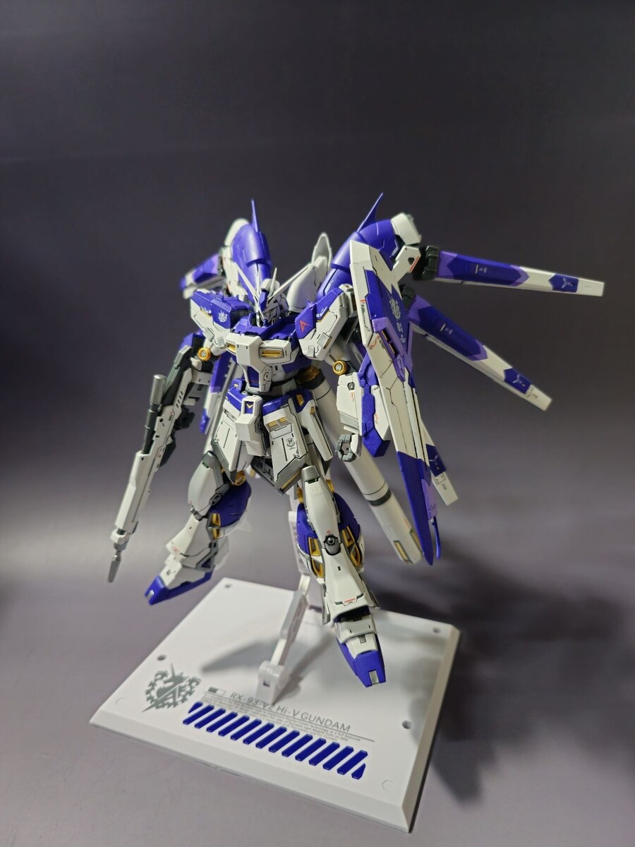 [RG] 하이뉴 건담 도색 완성_1.jpg