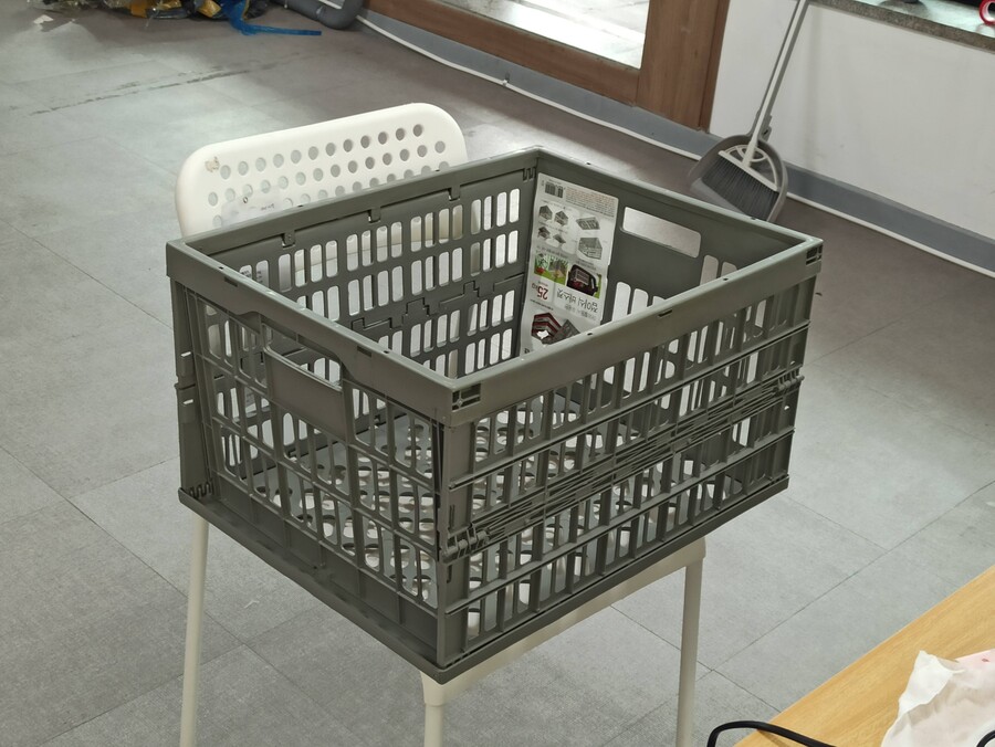 다이소 용품으로 도색부스 자작하기_2.jpg