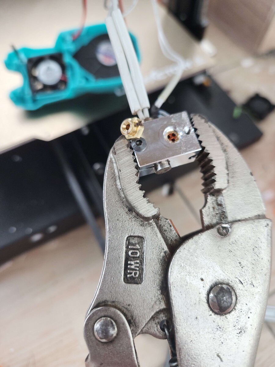 3D프린터) 사고쳤다 ㅅㅂ..._1.jpg