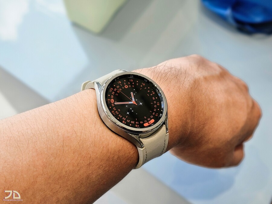 워치6클래식 47mm 별로 안크고 찰만한데요?_5.jpg