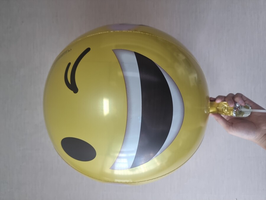 풍선) 깜찍한 스마일 이모지가 그려진 윙크이모티콘 오브 은박풍선_8.jpg