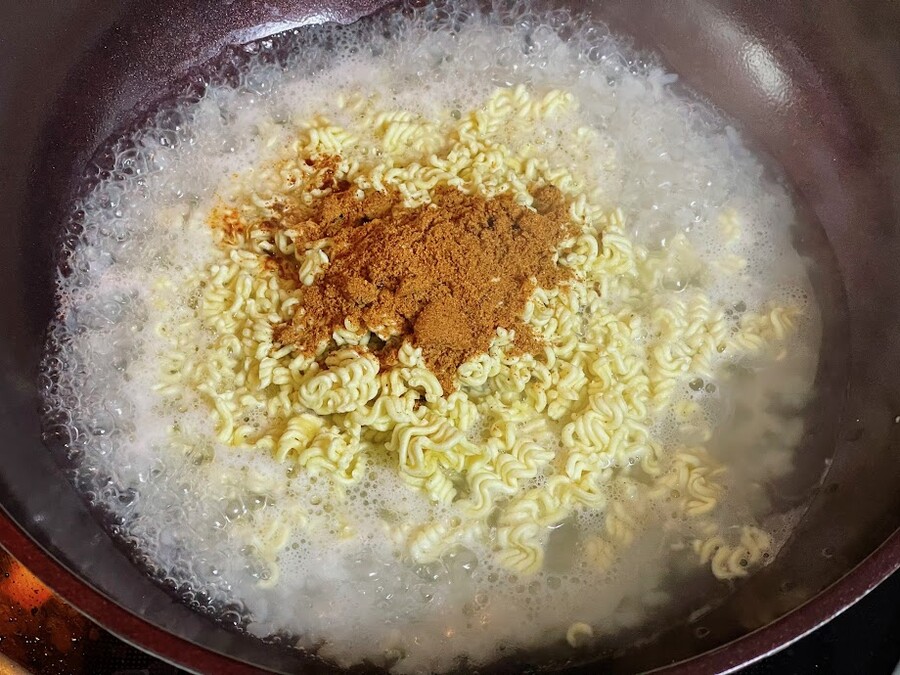 라죽, 색다르게 라면을 먹는 방법_6.jpg