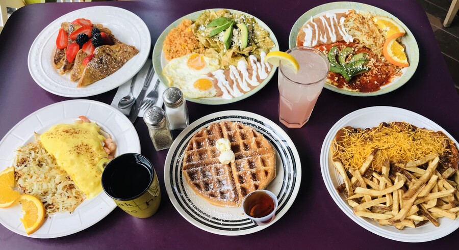 미국 다이너 식당에서 볼 수 있는 요리들.diner_31.jpg