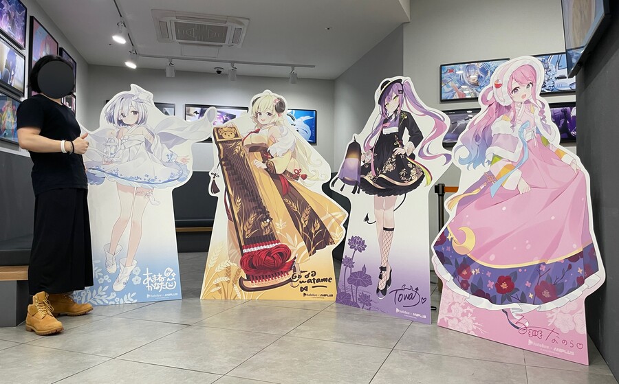 버튜버) 자신의 작품을 보러간 공장장님_2.jpg