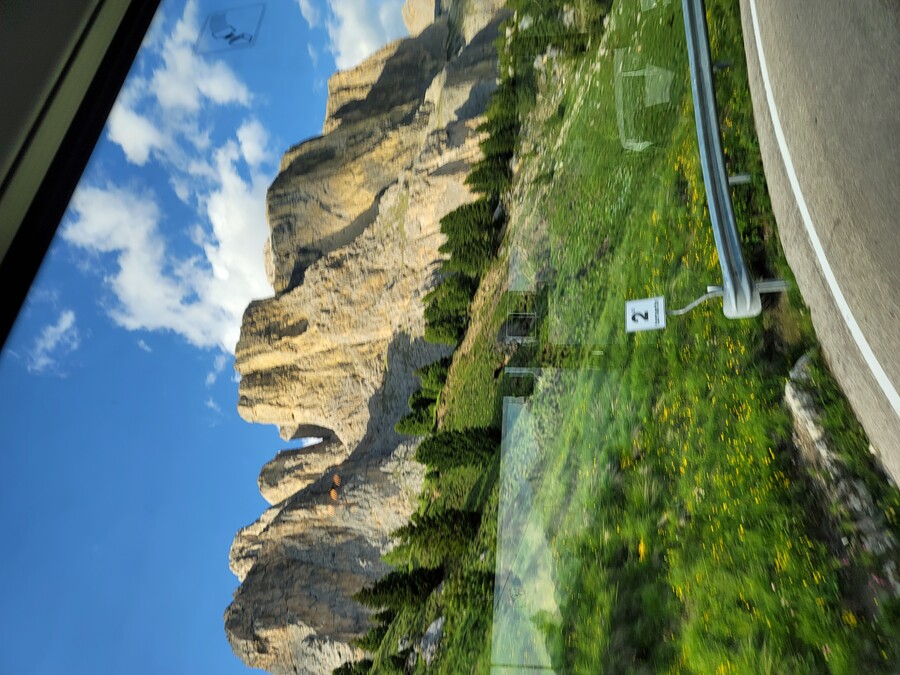 어머니 모시고 알프스 여행 20~21일차, 사쏘 룽고-포르도이 그리고 집으로_85.jpg