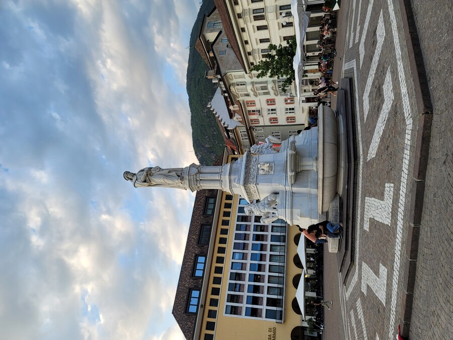 어머니 모시고 알프스 여행 20~21일차, 사쏘 룽고-포르도이 그리고 집으로_89.jpg