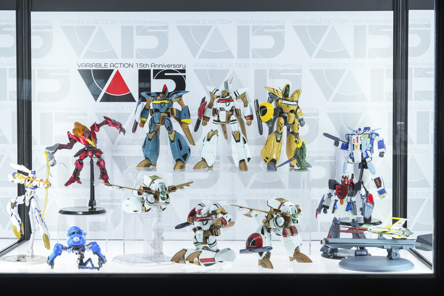 [메가하우스] 배리어블 액션 시리즈 15주년 기념 전시_3.jpg