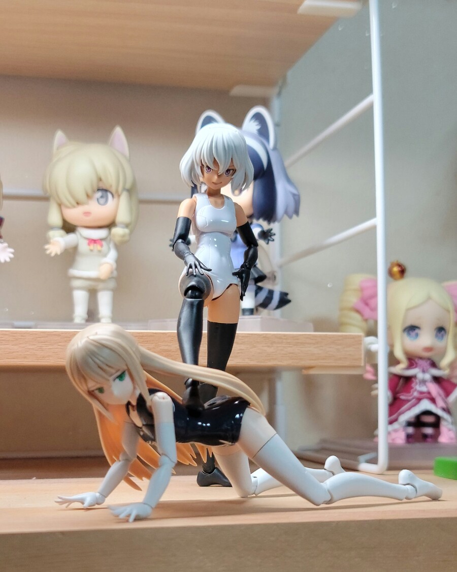 걸프라) 역시 스쿨미즈와 스타킹 조합은 최강이다_1.jpg