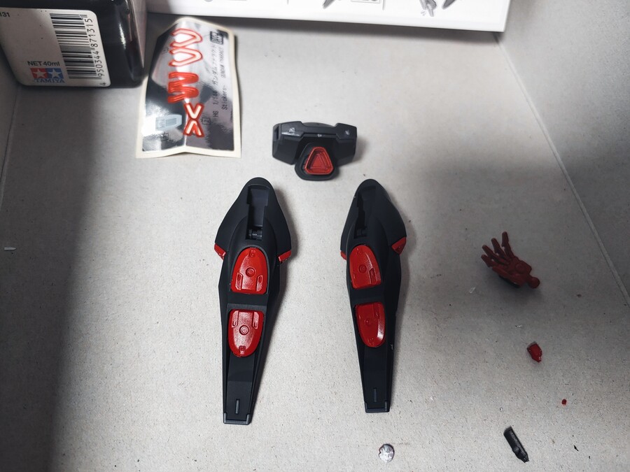 [HG] 철물점 락카 - 건담 파렉트 블랙_11.jpg