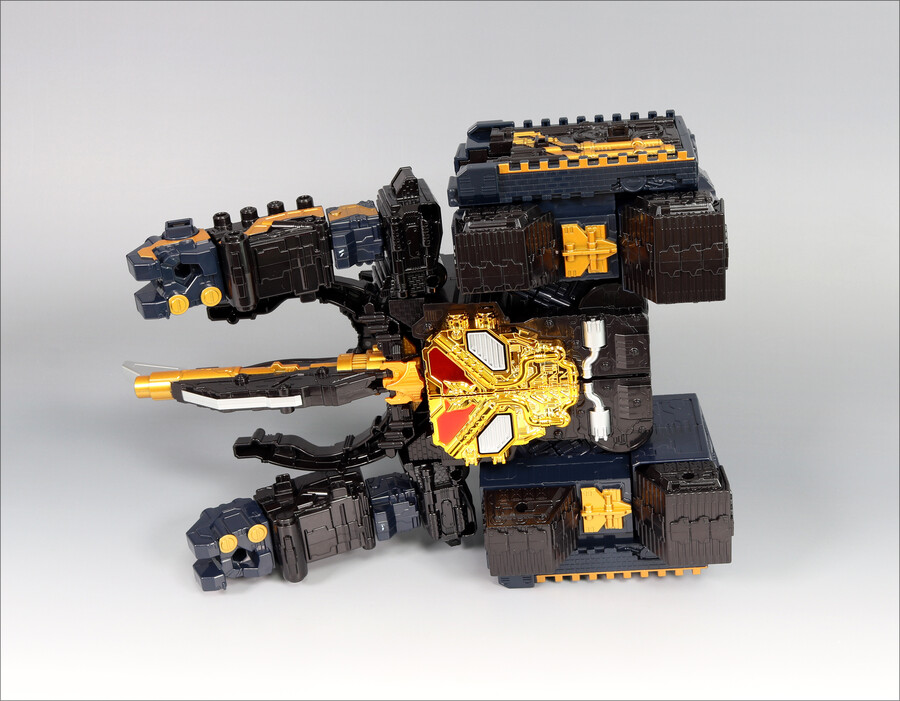 [DX] 킹 코카서스 카부토_23.jpg