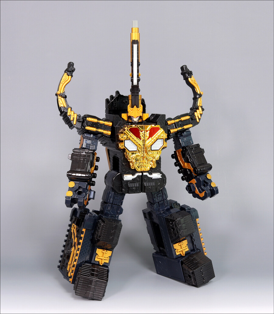 [DX] 킹 코카서스 카부토_28.jpg