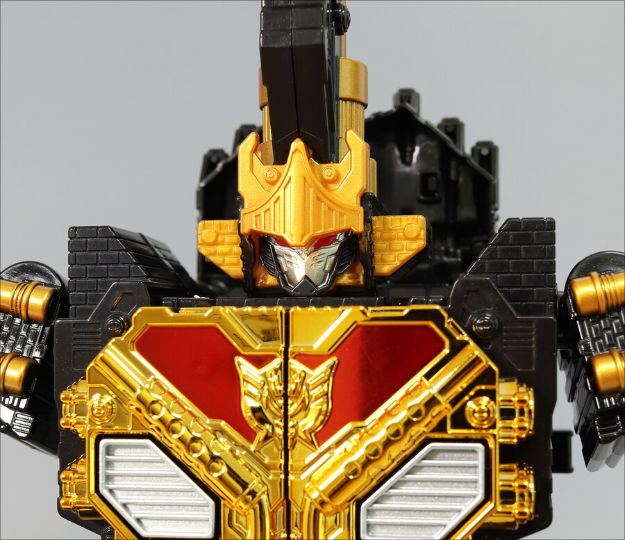 [DX] 킹 코카서스 카부토_32.jpg