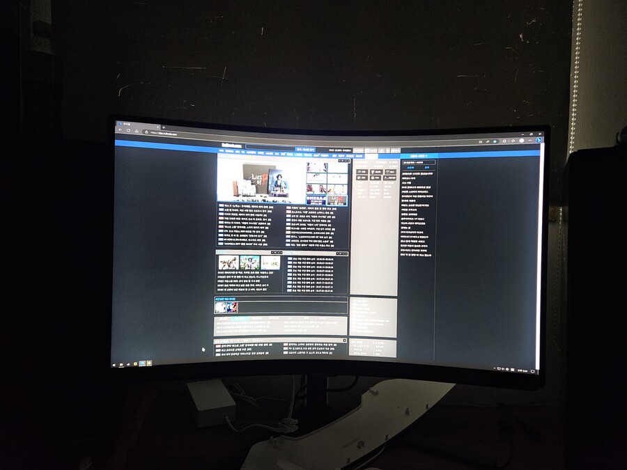 모니터)S32GB850 왔당_1.jpg