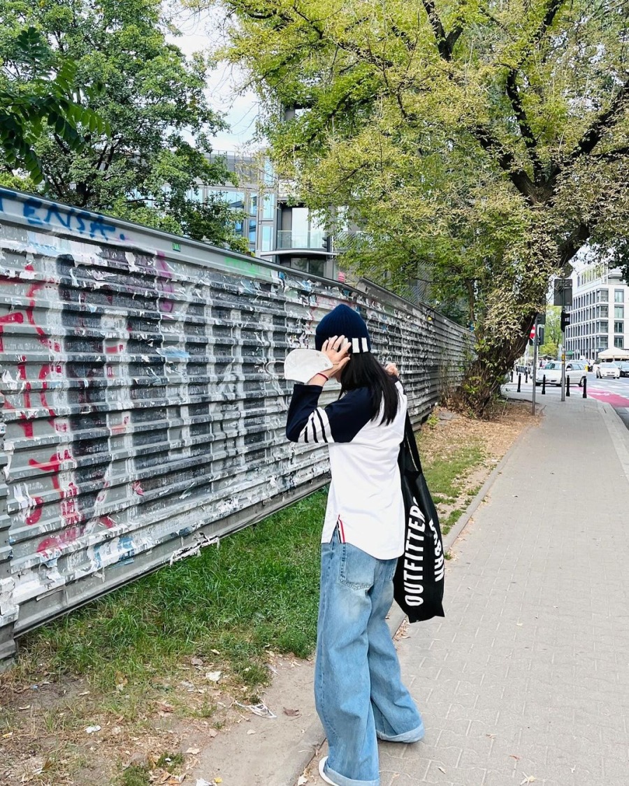 230923.문별.인스타그램 3.jpg