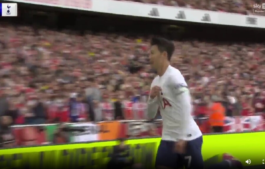 흥민이 골넣고 제스춰...ㅋㅋㅋ(FEAT. 메디슨 복수)_2.jpg