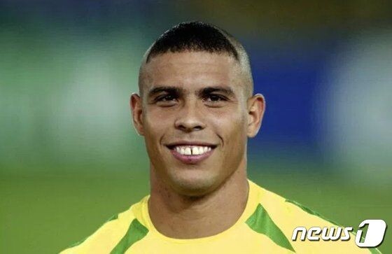 축구) 은퇴선수만 뛰는 경기의 75만원짜리 VIP석 티켓이 순식간에 매진된 이유_5.jpeg