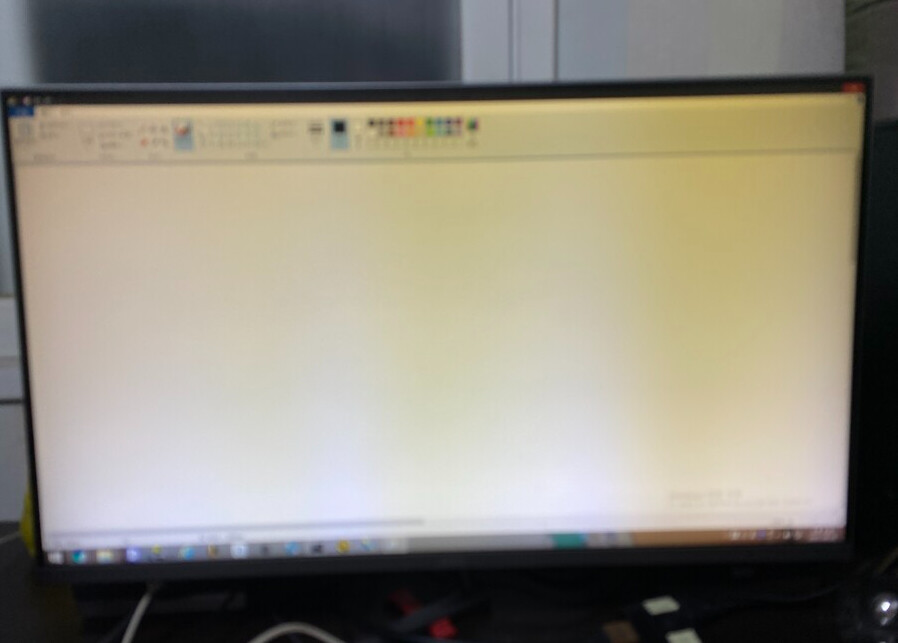 모니터 화면이 노란해지는 이유가 뭔가요?_2.png