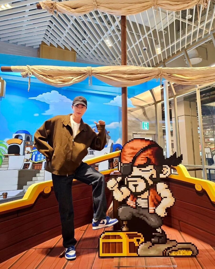 BTS) 진 근황_10.jpg