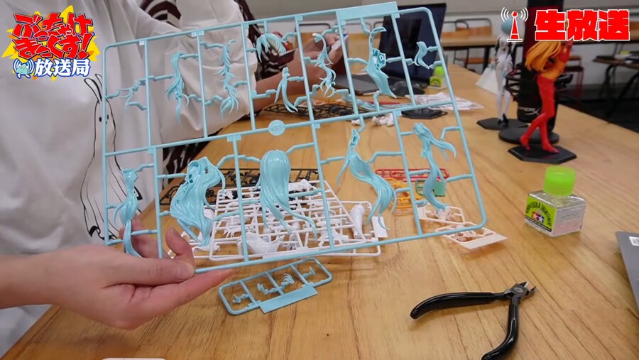 [맥스팩토리] PLAMAX 아야나미 레이. 샘플 조립 영상_1.jpg