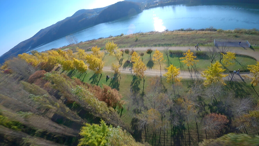 단풍 절정, 여주 강천섬에서 FPV 드론으로 힐링 비행_4.png