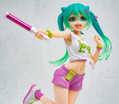 세가 '하츠네 미쿠 라이브 응원' 피규어_1.jpg
