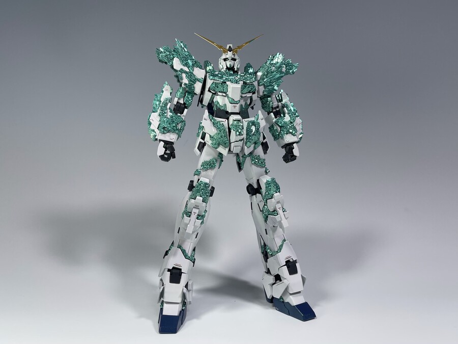 [MG]유니콘 건담 빛의 결정체 도색완성_1.jpg