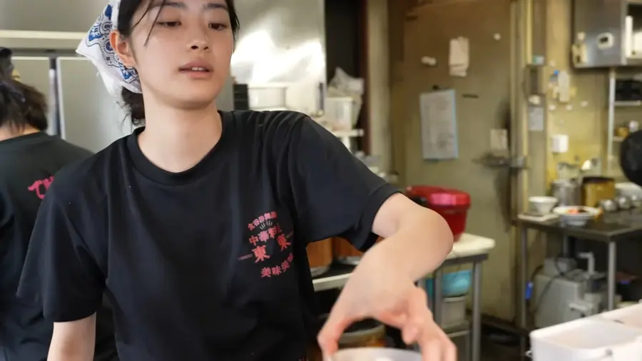 뉴진스 민지 닮았다 소리듣는 중식당 여사장_3.webp