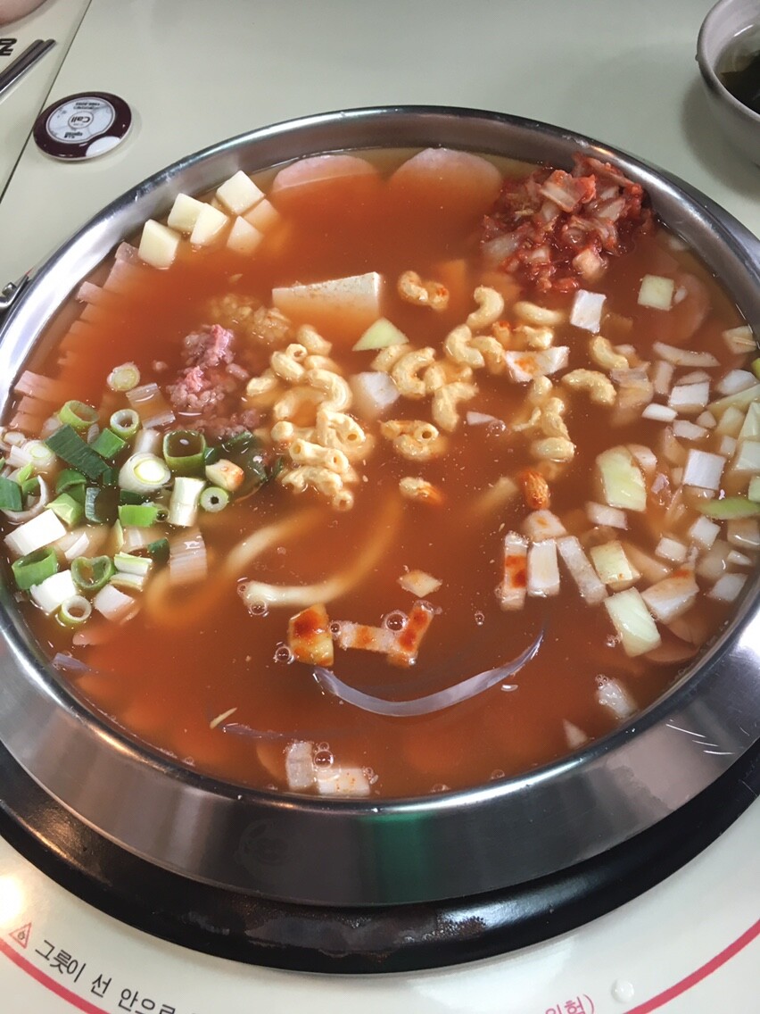 1인분 10,000원 킹콩 부대찌개_1.jpg