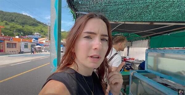 혐오) 외국 유튜브까지 진출한 K추태 ㄷㄷ_1.jpg