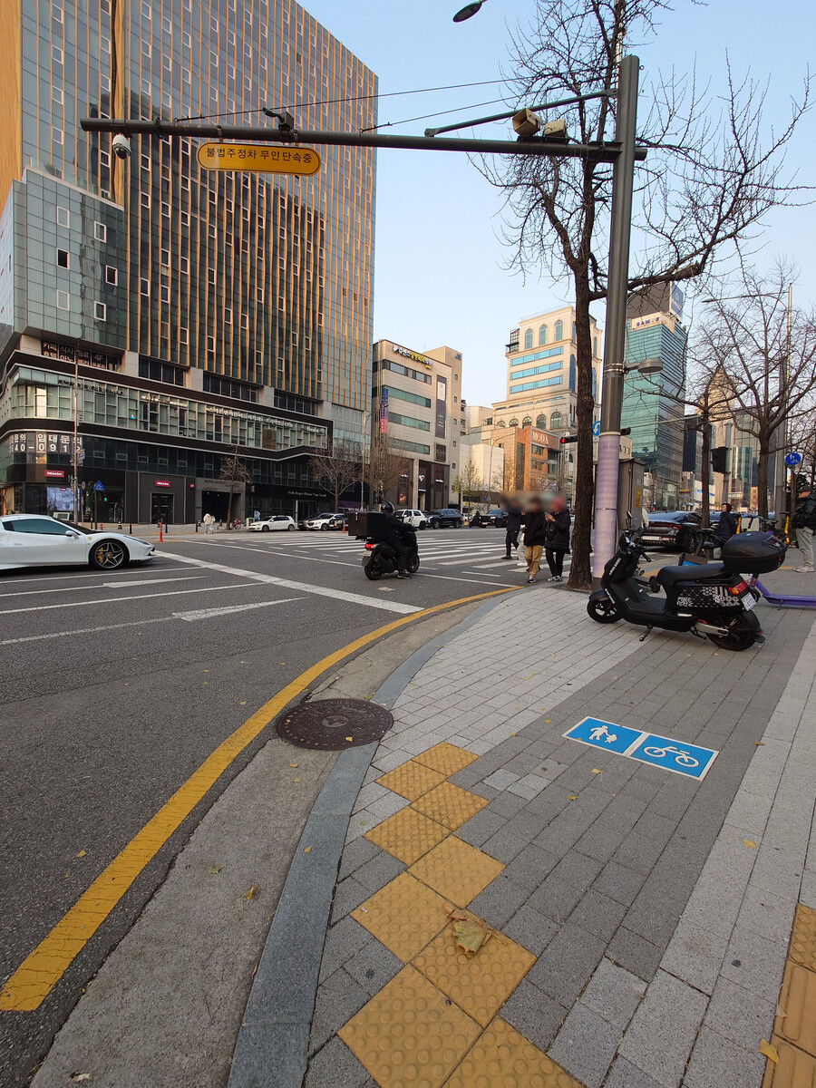 (장문) 서울의 한 도로가 과학이 된 이유_2.jpg